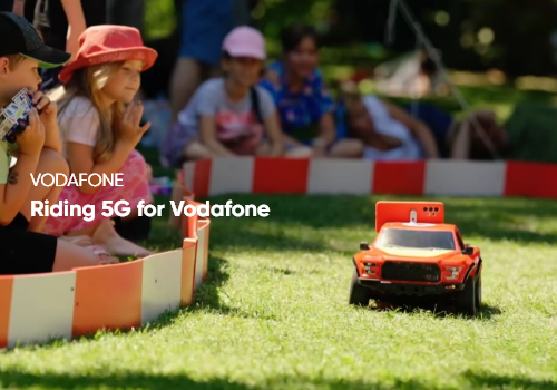 5G-powered RC car race