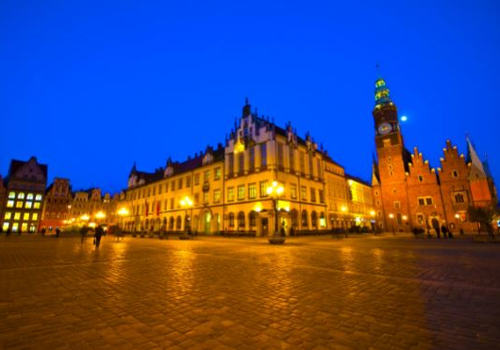 How did IT commandos create a mobile application with about 1 million potential users, which received a prestigious, nationwide award?